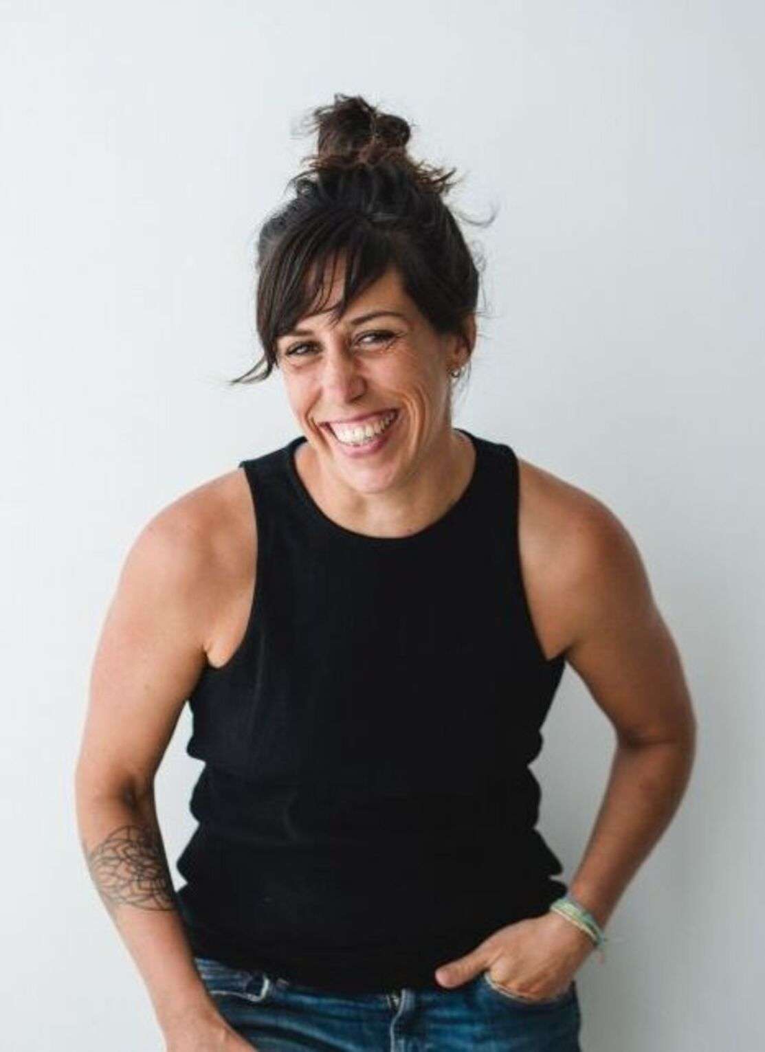 <a href="https://mamayoga.es/cris-moe/">Cris Moe</a>